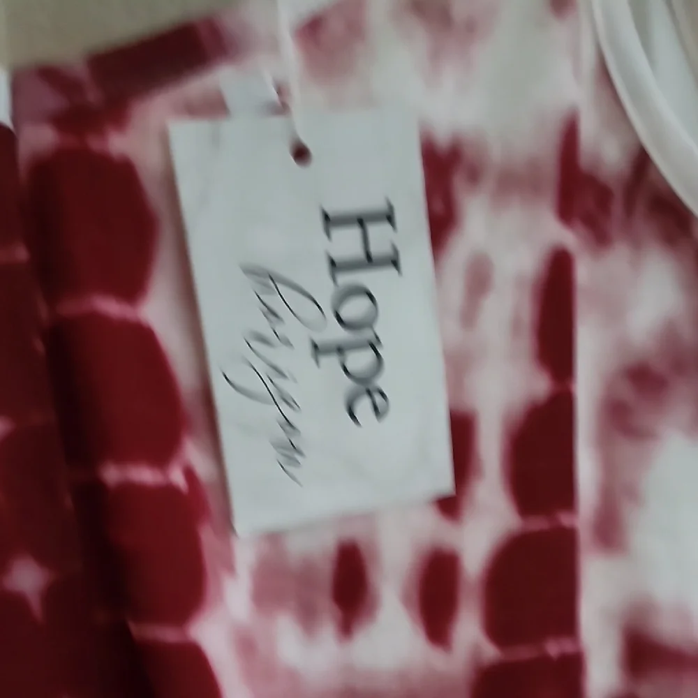 NWT Hope Horizon Red Tie-Dye Short Romper - Small Vacation Summer Tie Dye - Picture 4 of 7